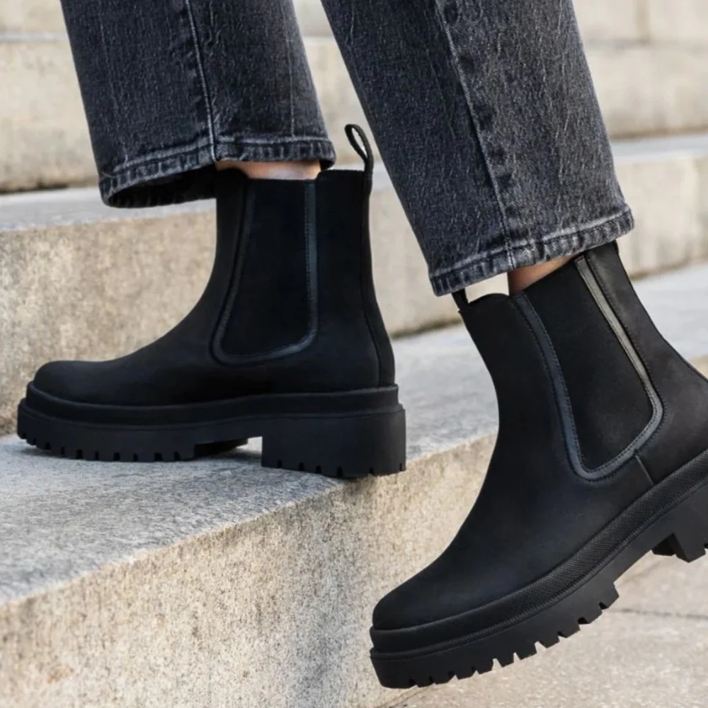 Thursday Boot Company Legend Black Matte Leather Chelsea Ankle Boot  Size 8.5